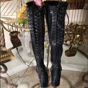 🎃 OO SEXY Tall Back Laced - Up - these are Keepers!